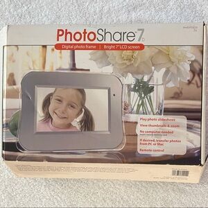 Digital Photo Frame - brushed silver